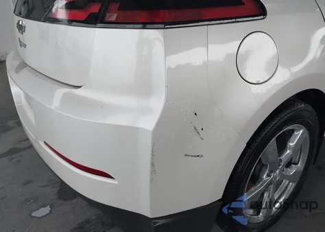 2013 Chevrolet Volt z USA, uszkodzony, nr VIN 1G1RD6E46DU124131